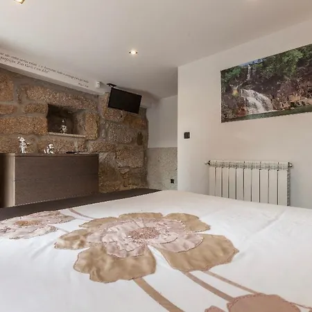 Casa Da Fonte Geres Апартаменты