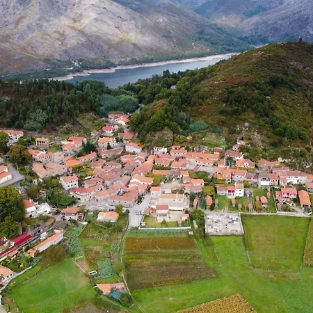 Casa Da Fonte Geres Апартаменты