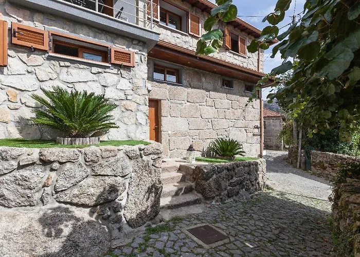 Casa Da Fonte Geres 아파트